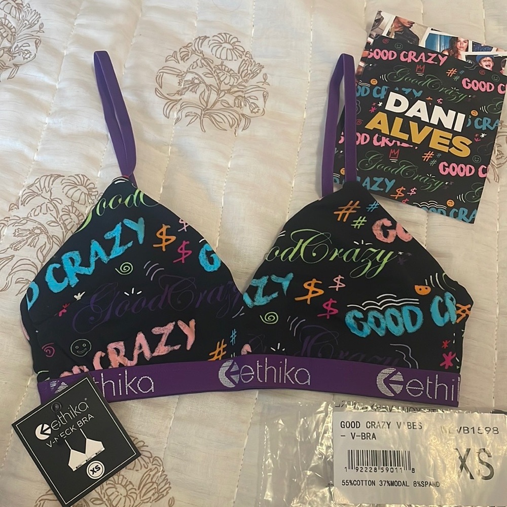 Ethika sports bra. XS. Never worn. Adjustable. Stretchy.